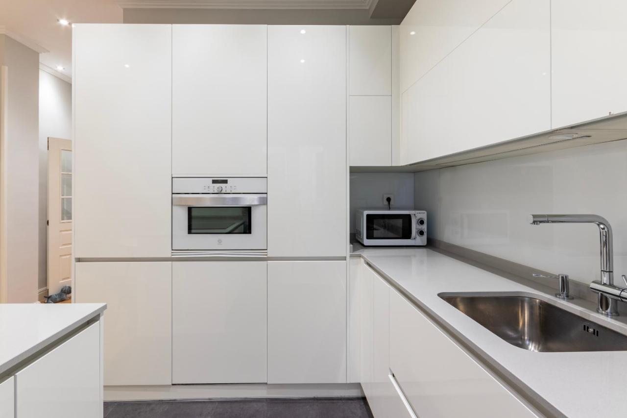 Amplio Y Elegante En Casco Viejo Con Parking Appartement Bilbao Buitenkant foto