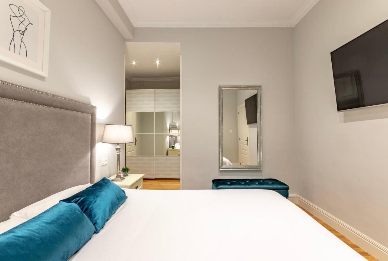 Amplio Y Elegante En Casco Viejo Con Parking Appartement Bilbao Buitenkant foto